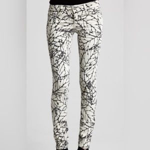 Paige Black/White Leaves Skyline Skinny Jeans W26
